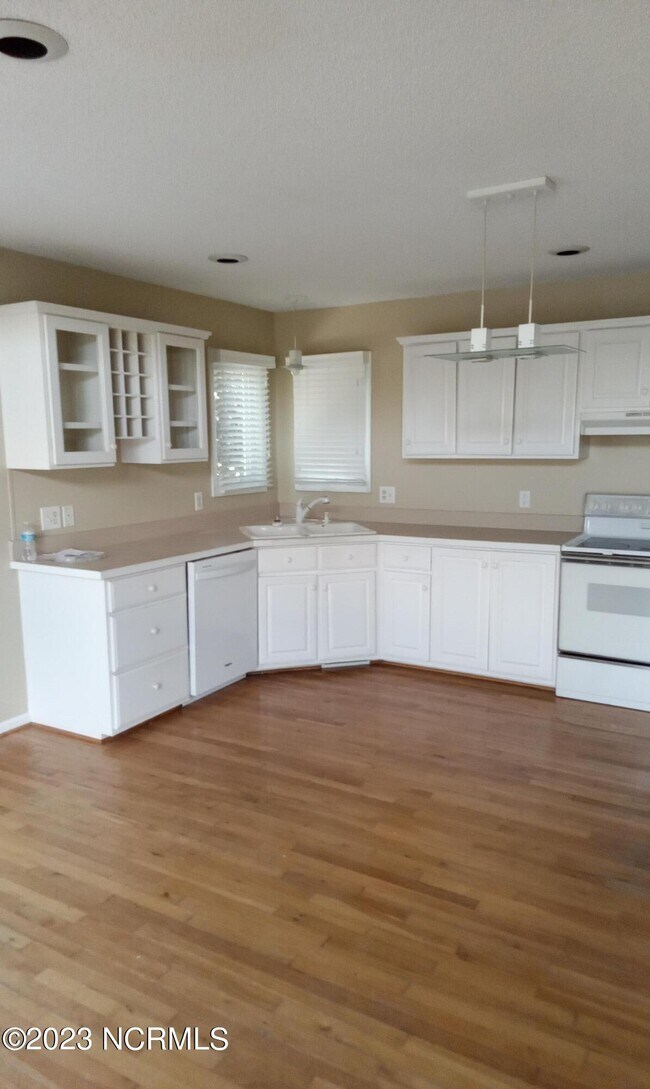 Building Photo - 202 Lagoon Ct