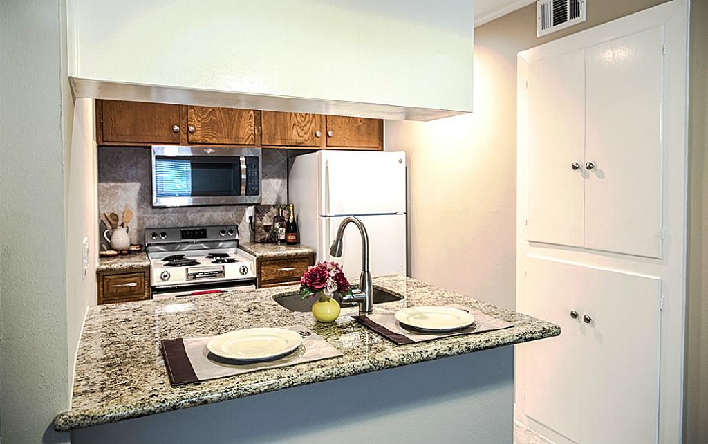 Foto principal - 2515 Shakespeare St