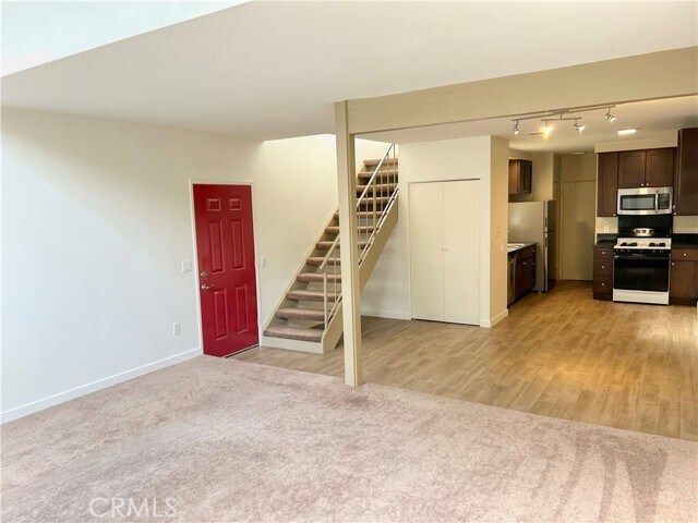 Building Photo - 33938 Alcazar Dr