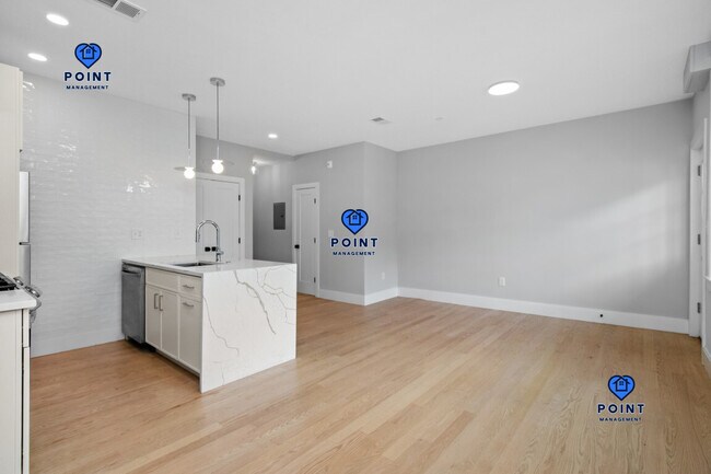 Foto del edificio - 226-228 Princeton St. Unit 6