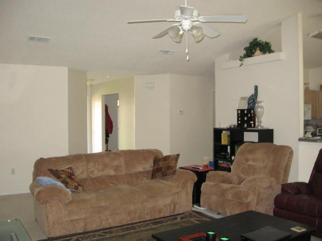 Building Photo - 256 Beacon Way