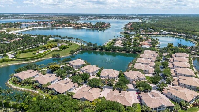 Foto del edificio - 10040 Valiant Ct