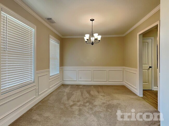 Foto del edificio - 210 Livingston Ct