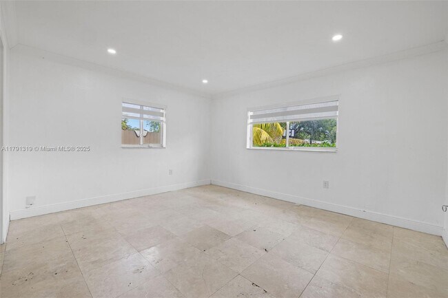 Foto del edificio - 6511 SW 31st St