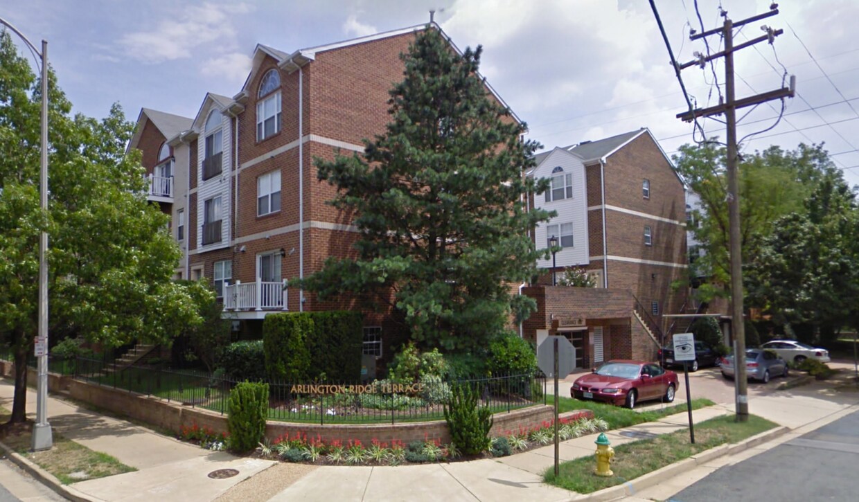 Foto principal - 3042 S Glebe Rd