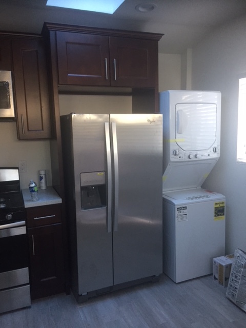 Appliances/Washer/Dryer - 17914 Bullock St