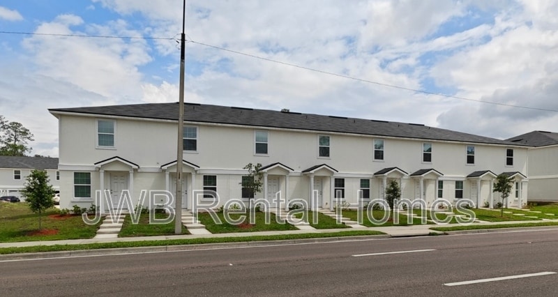 Primary Photo - 8498 McGirts Village Ln