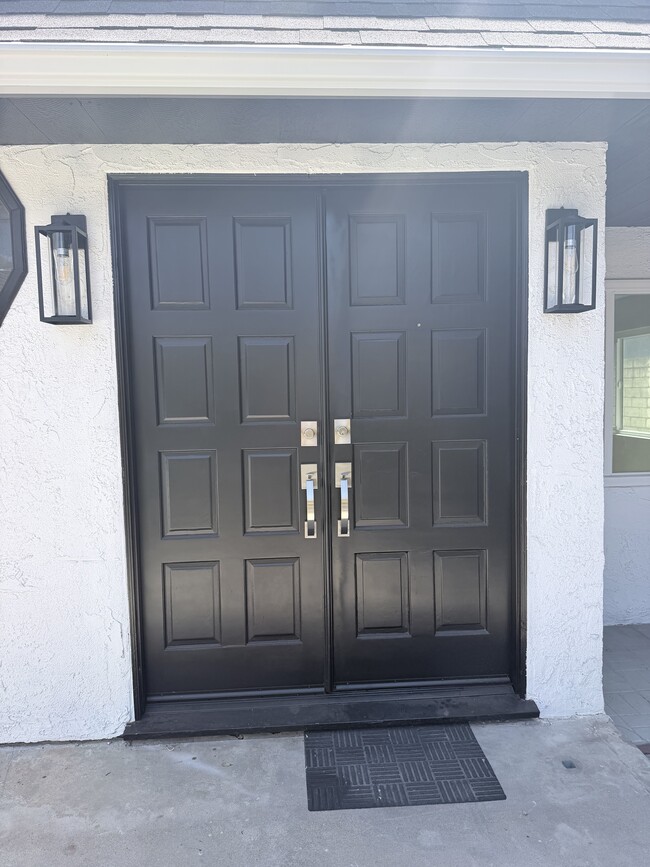 Front Entrance - 19308 Valerio St