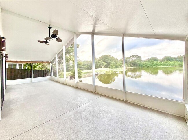 Building Photo - 2245 Springrain Dr