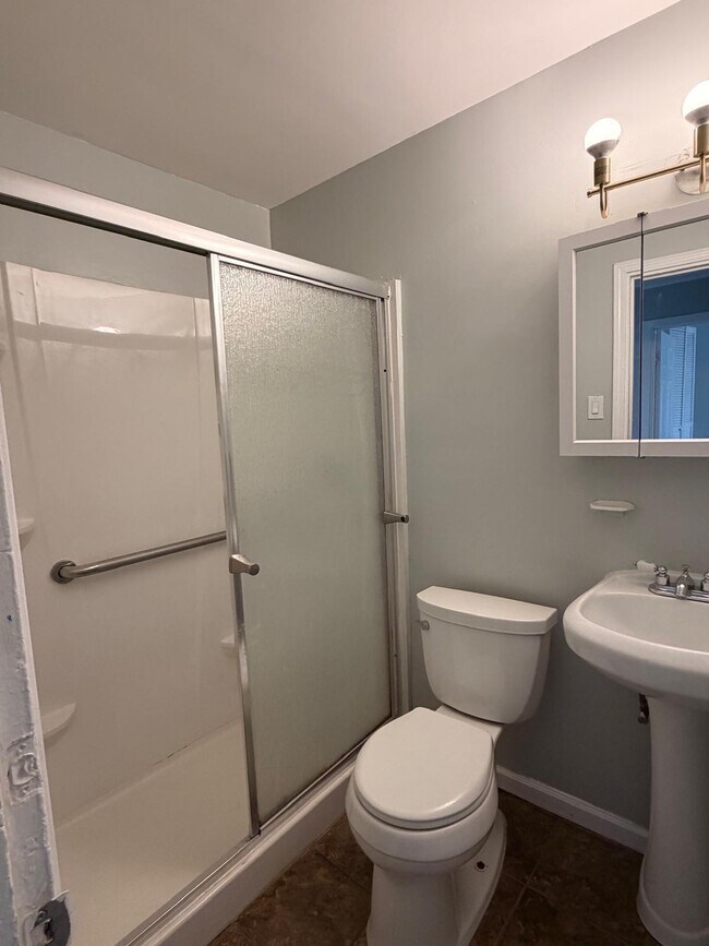 Foto del edificio - 71 Rock Creek Rd