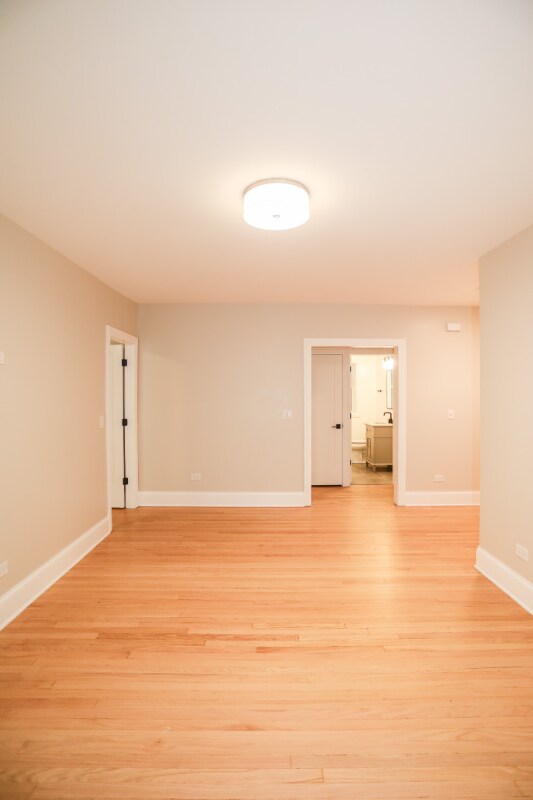 Foto del edificio - 6430 N Richmond St