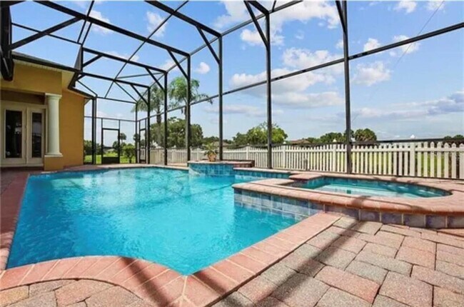 Building Photo - 2120 Bunker View Ct