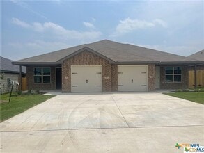 Building Photo - 2408 Duntov Dr