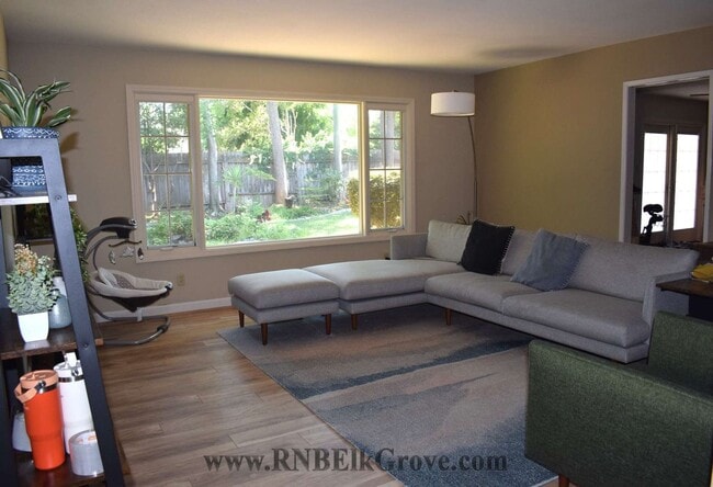 Building Photo - 9006 El Patio Ct