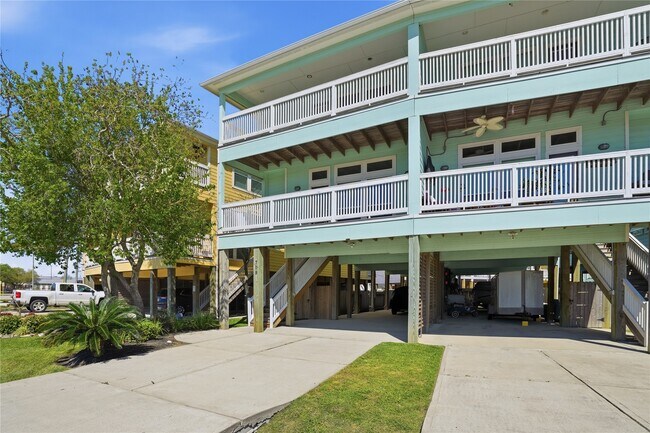 Foto del edificio - 709 N Bayshore Dr