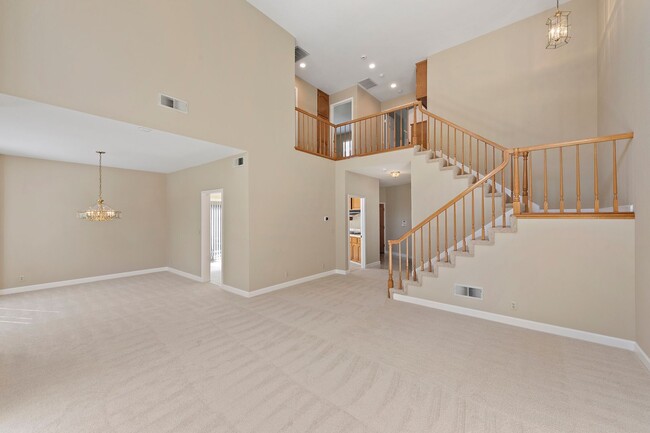 Building Photo - Impressive Almaden Valley Home