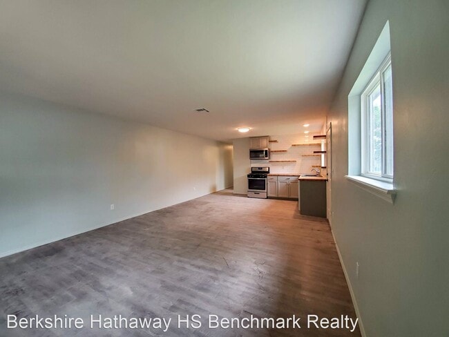 Building Photo - 1121 E Parker St