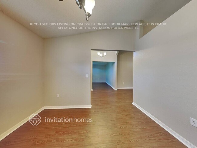 Foto del edificio - 914 Summer Glen Dr