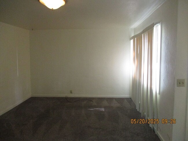 Foto del edificio - 50% OFF FIRST FULL MONTH'S RENT!