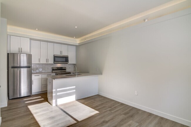 Foto del edificio - 3265 Fairfax St