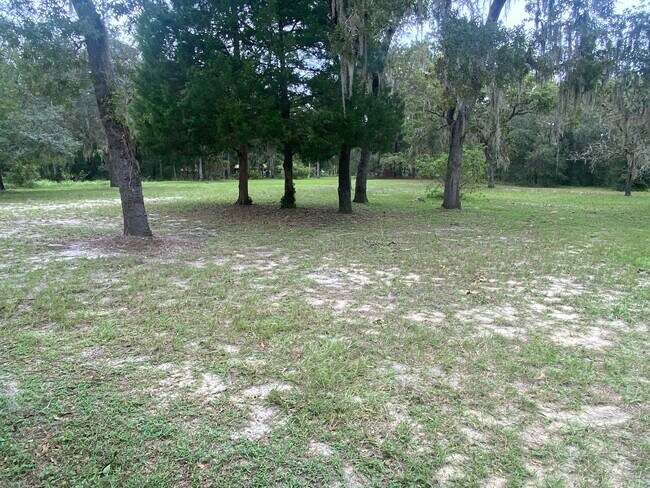 Foto del edificio - 8777 S Nelson Pt