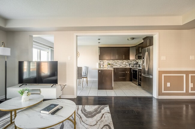 Building Photo - 128 Emerald Coast Trl