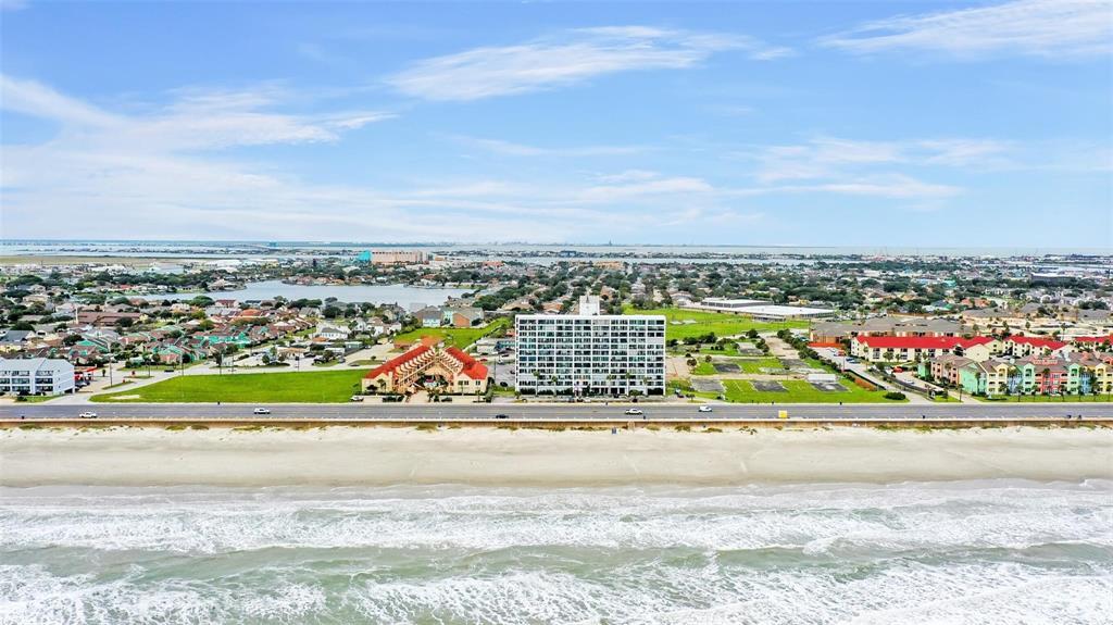 Foto principal - 7310 Seawall Blvd