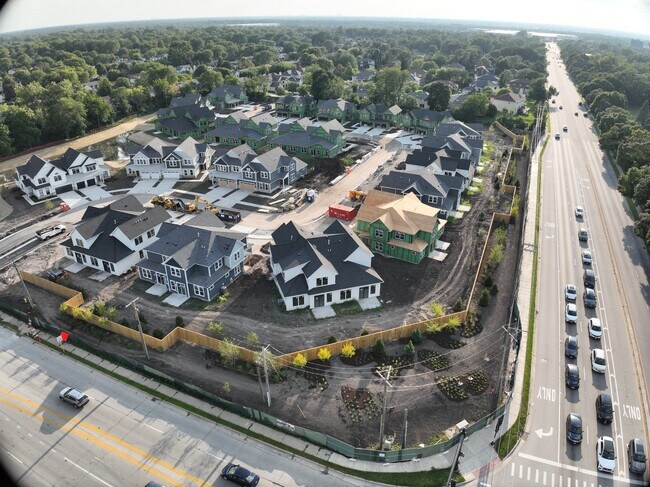 Foto del edificio - Residences at Charlie Court