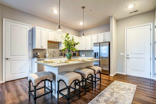 100058887_hdp_kendallpark_flpn1_kit2 - Kendall Park