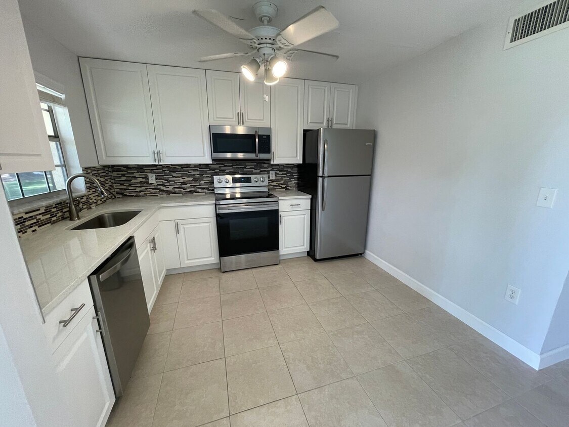Primary Photo - ANNUAL RENTAL - 1 Bed / 1 BATH AT POINCIAN...