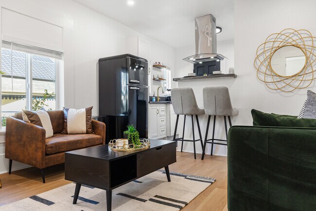 Foto del edificio - 1055 21st St