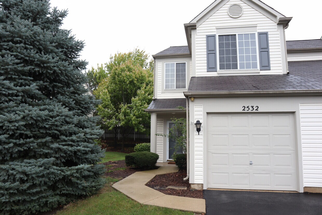 Primary Photo - 2532 Carrolwood Rd