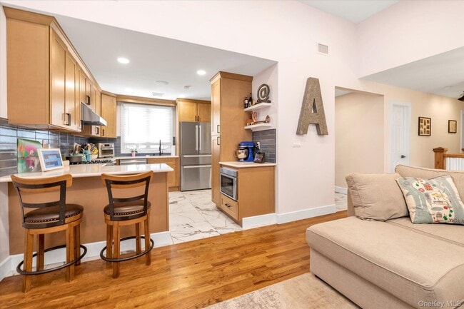 Building Photo - 3075 Whaleneck Dr