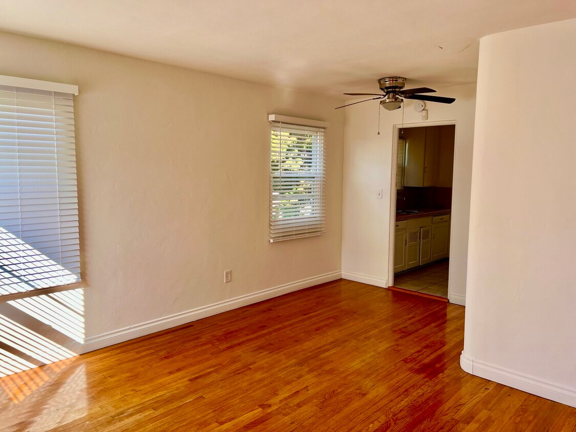 Primary Photo - 4141 34th St