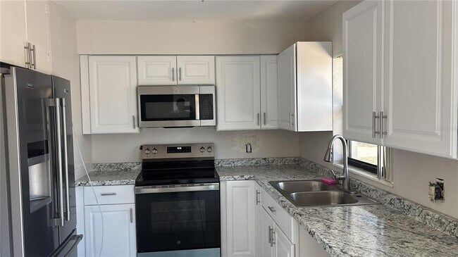 Building Photo - 7751 Segovia St