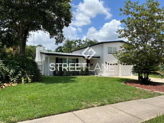 Building Photo - REDUCED! - Now offering $500 off first ful...