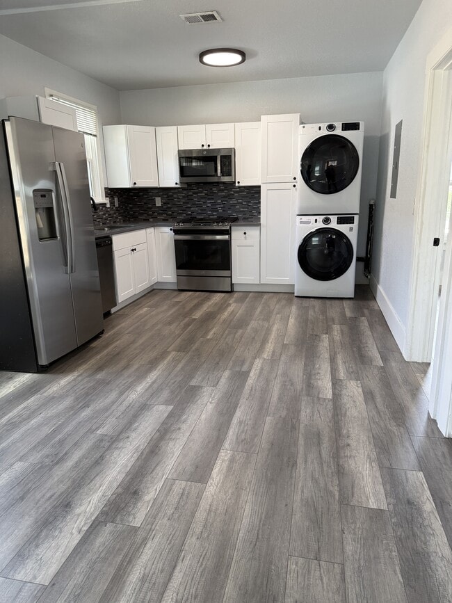 Building Photo - 3380 S Canosa Ct