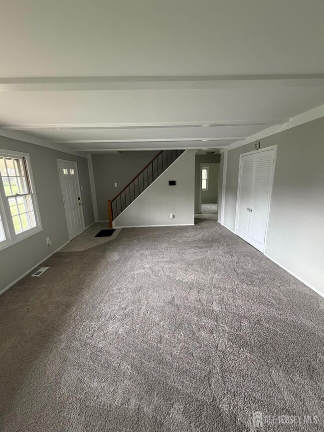 Building Photo - 111 Edge Ln