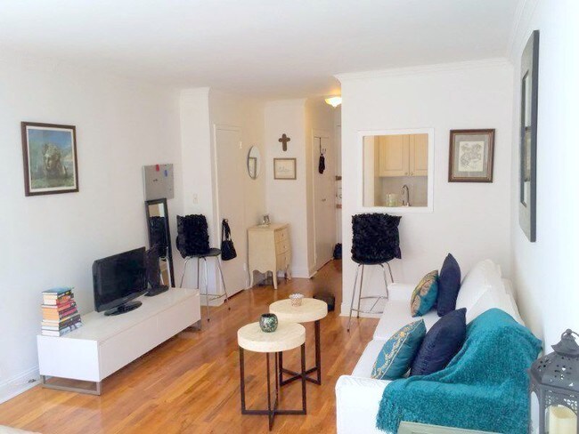 Foto del edificio - 311 E 75th St