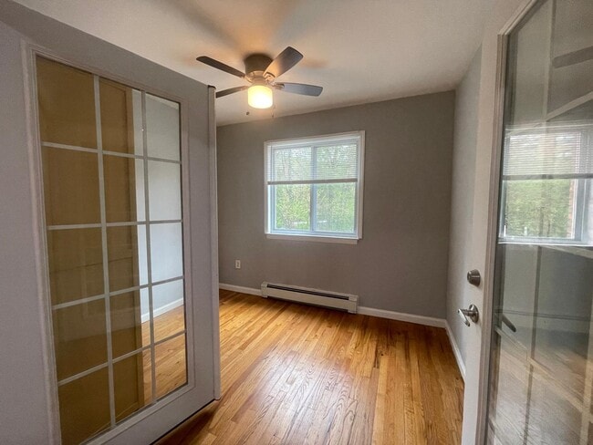 Foto del edificio - 180 Littleton Rd