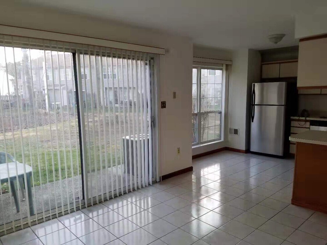 Foto del edificio - 45 Cherokee Dr
