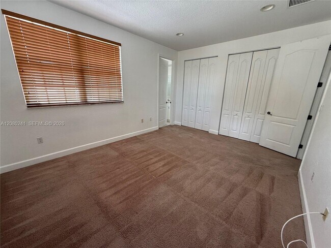 Foto del edificio - 634 SW 147th Ave