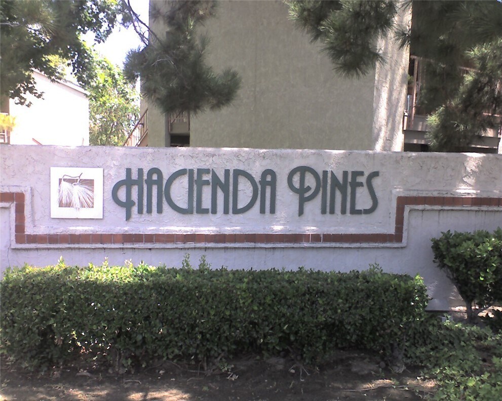 Foto principal - 17024 Colima Rd