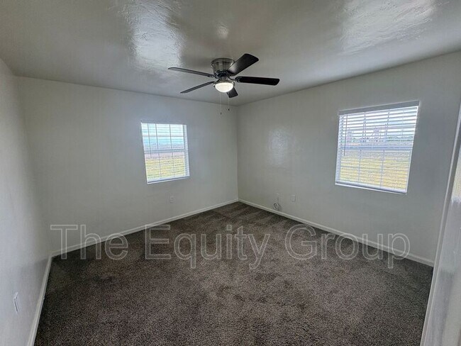 Foto del edificio - 14851 Rd 72