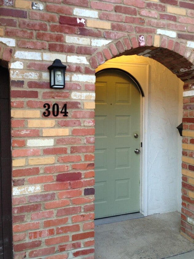 Photo - 304 Woodbridge Dr (Pittsburgh, PA)