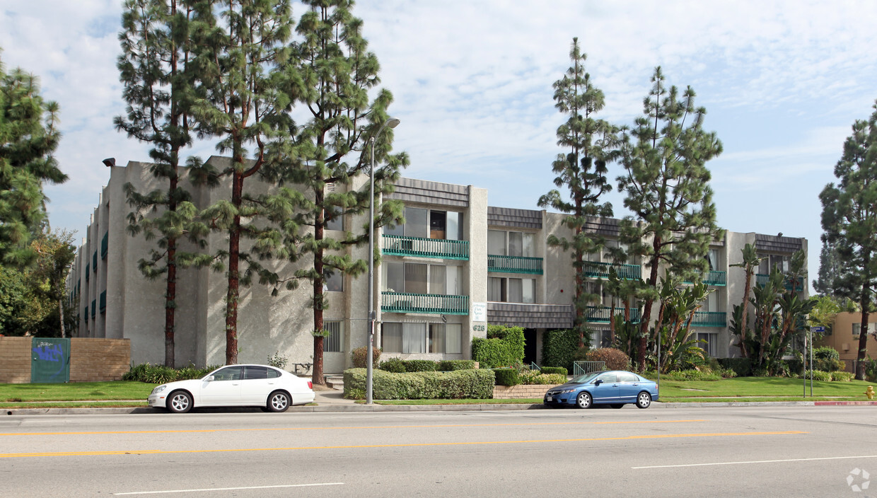 Building Photo - Northridge Park Manor