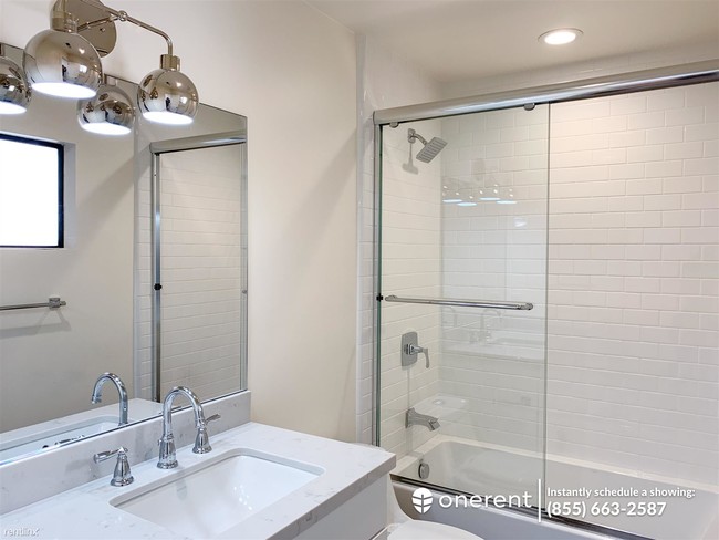 Building Photo - 3 br, 2 bath Condo - 2490 Golf Links Cir -