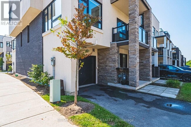 Photo du bâtiment - 1121 Cooke Blvd.