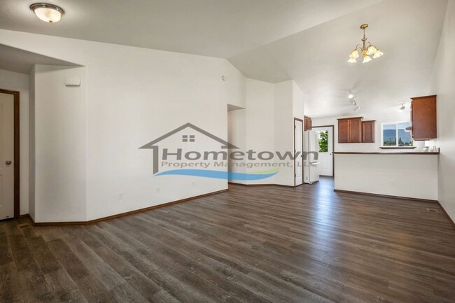 Foto del edificio - Beautiful Modern Home with 3 Bedrooms and ...