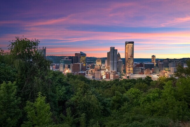 Foto del edificio - 451 Neff St